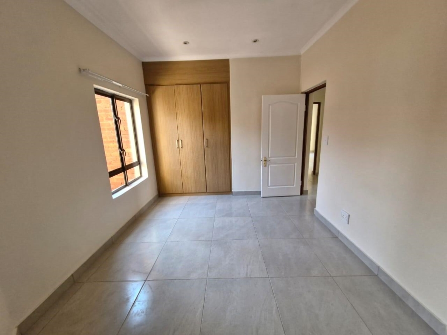 To Let 3 Bedroom Property for Rent in Meerhof North West